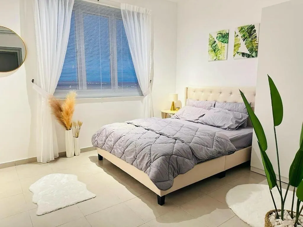 Apartment Tangerine Suites Sepang
